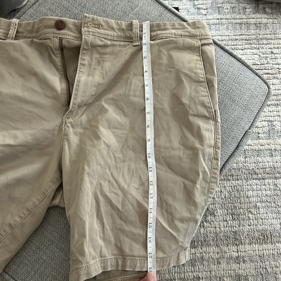 Express Men’s khaki shorts, size 38 - Picture 5 of 5
